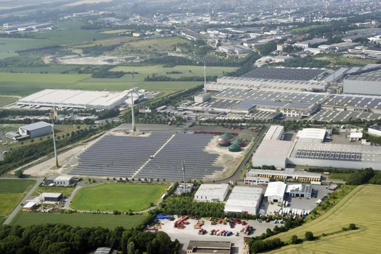 Bild: STUTE strebt autarke Stromversorgung an:Neue Photovoltaik (PV) Freilandanlage mit 50.000 Quadratmetern