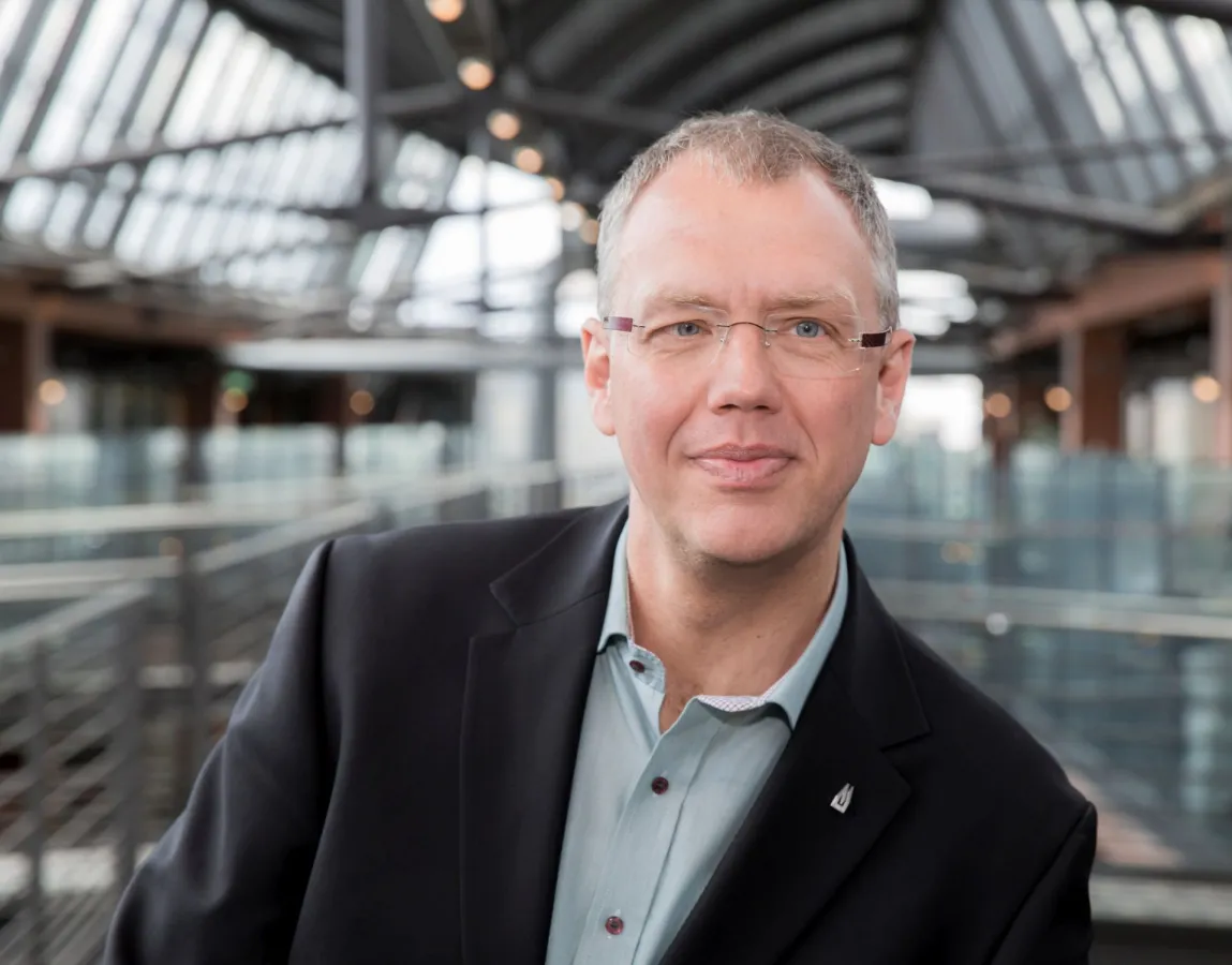Dr.-Ing. Dirk Peters, 57 Jahre aus Köln - Experte für Verantwortung in der Elektrotechnik