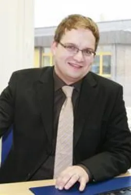 Bild: Hochschule Weserbergland lädt zur Antrittsvorlesung von Prof. Hißmann über Software-Systemabsicherung