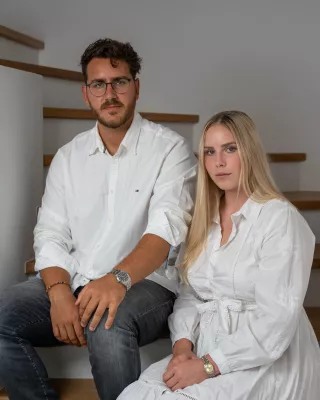 Bild: Reinigungsexperten Charlotte Koller und Max Weiß geben effiziente Putztipps für jeden Haushalt