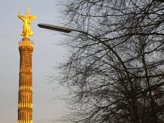 Bild: Bauphysik - Theorie und Praxis unter einen Hut gebracht - Weiterbildung im Haus der Technik