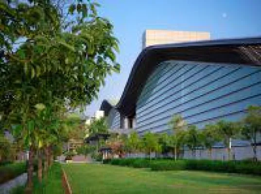 T ? PARK: Die weltgrößte Klärschlammverbrennungs-Anlage steht in Hongkong Bild: T ? PARK: Die weltgrößte Klärschlammverbrennungs-Anlage steht in Hongkong