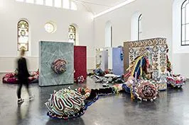 Ausstellung „Joana Vasconcelos“ in den Bad Homburger Jakobshallen der Galerie Scheffel Bild: Ausstellung „Joana Vasconcelos“ in den Bad Homburger Jakobshallen der Galerie Scheffel