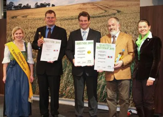 CMA-Gütezeichen mit Medaille für Teutoburger Raps-Kernöle Bild: CMA-Gütezeichen mit Medaille für Teutoburger Raps-Kernöle