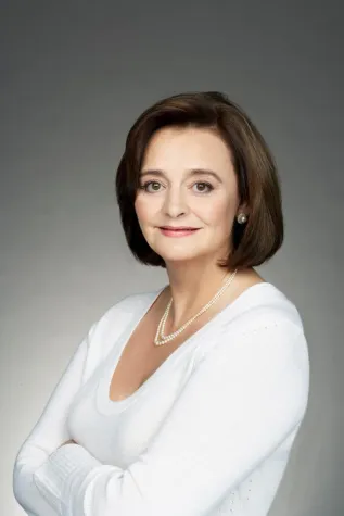 Bild: Cherie Blair spricht auf dem „Global Female Leaders Summit“