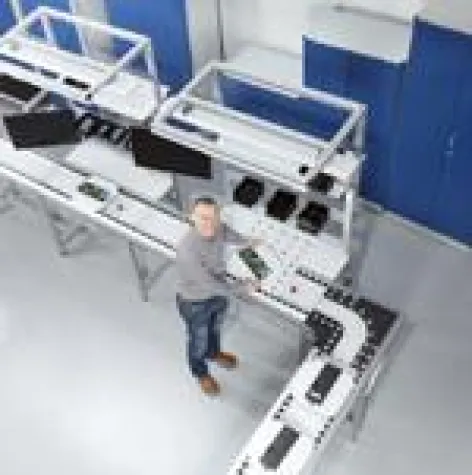 Bild: ModuLine - intelligentes Arbeitsplatzsystem verschlankt Produktion und spart Kosten