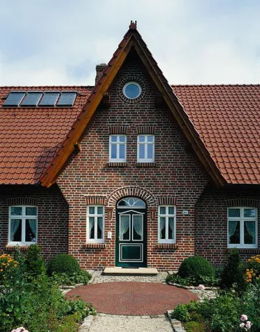 Bild: Sicher und nachhaltig - die „Backsteinrente“