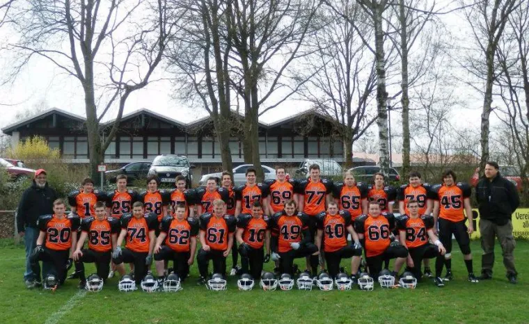 Bild: Neue Teamfarben für Fulda Colts – Computer-L.A.N. sponsert Trikots der Jugend-Football-Mannschaft