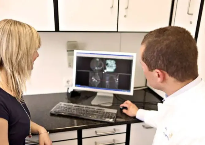 Bild: Tradition trifft auf Fortschritt - die digitale Zahnarztpraxis