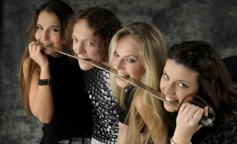 Das Gitarrenquartett 4-tissimo entdeckt neue Klangdimensionen Bild: Das Gitarrenquartett 4-tissimo entdeckt neue Klangdimensionen