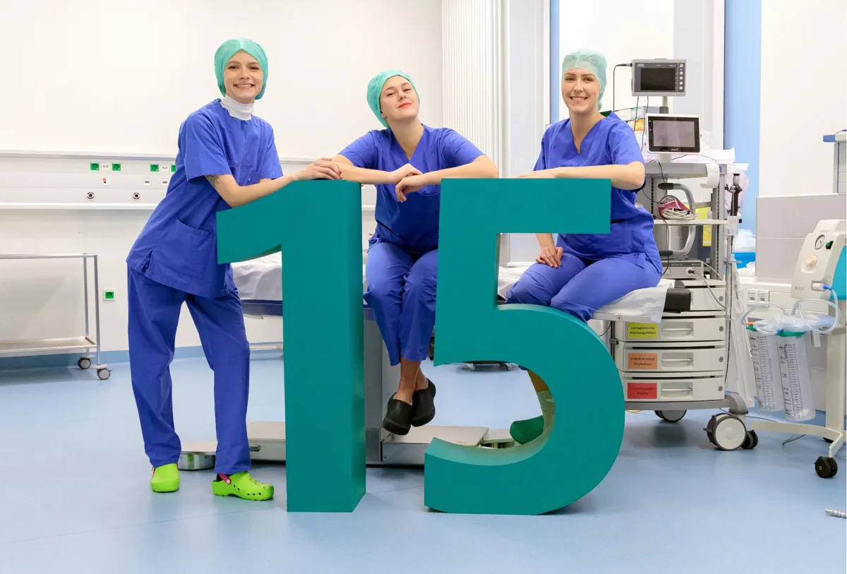 Die Mitarbeitenden der Sophienklinik in Hannover freuen sich über 45 Urlaubstage im Jahr. (© Sophienklinik GmbH)