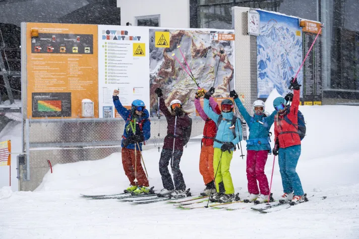 Bild: Ski-, Freeride- und Langlaufcamps für Frauen