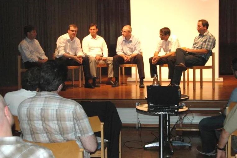 Intelligente Vernetzung in der Automation Bild: Intelligente Vernetzung in der Automation