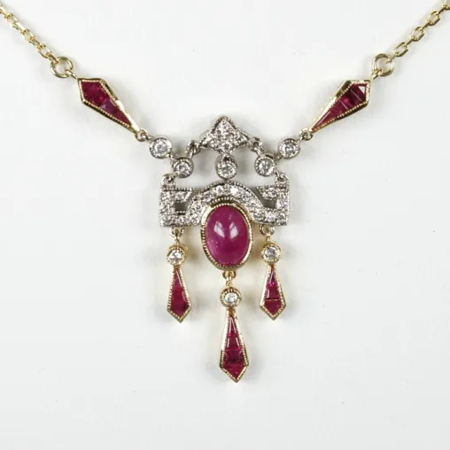 Das Goettgen Schmuck-Forum feiert 1. Geburtstag und tut Gutes. Mitfeiern und gewinnen Bild: Das Goettgen Schmuck-Forum feiert 1. Geburtstag und tut Gutes. Mitfeiern und gewinnen