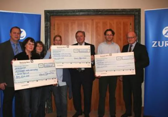 Bild: Zurich Mitarbeiter spenden für den guten Zweck