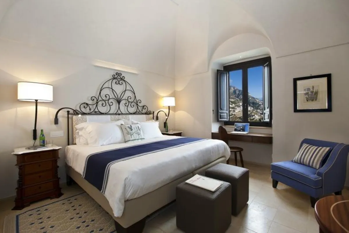 Zimmer im Monastero Santa Rosa Hotel & Spa