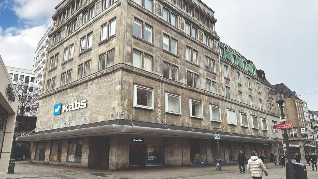 Bild: Kabs eröffnet neuen Store im historischen Eickhaus: Goldene Tickets & 45 Prozent Rabatt zur Neueröffnung