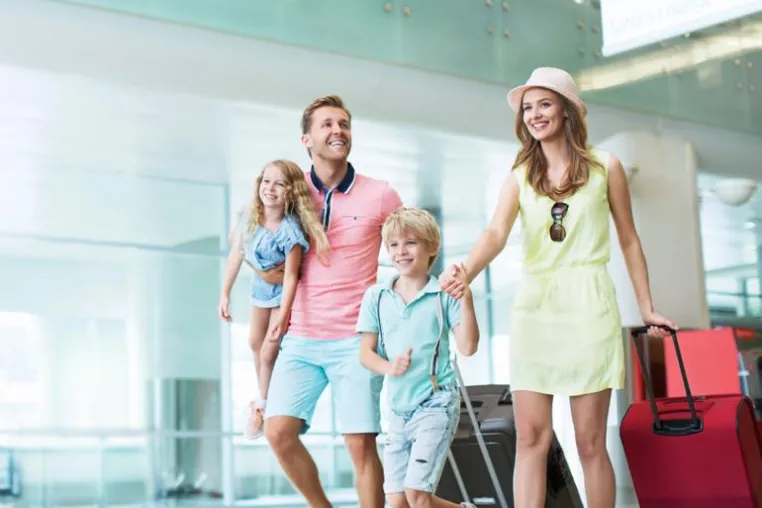 Bild: Perfekt vorbereitet in die Urlaubssaison mit unserer Packliste für den Familienurlaub
