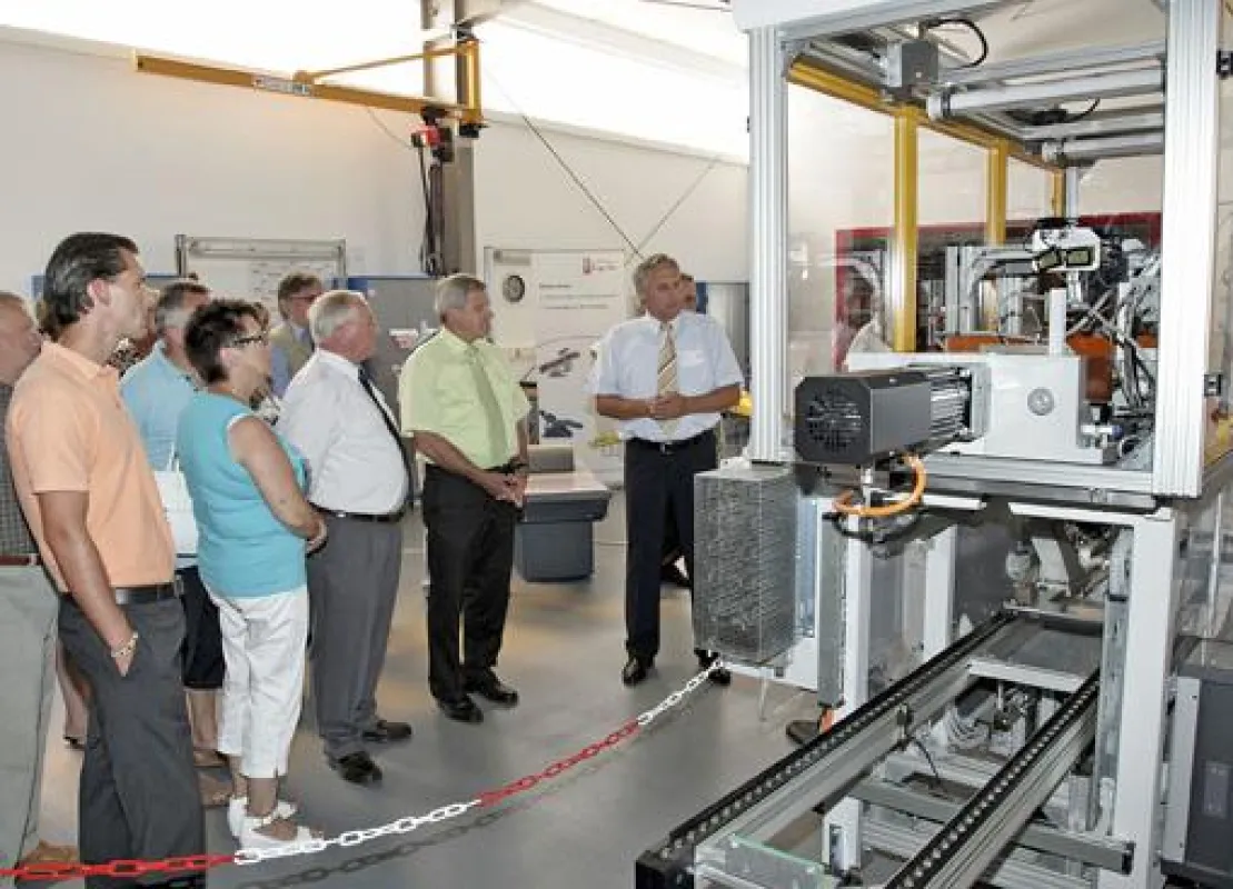 Firmenführung und Produktpräsentation beim zehnjährigen Jubiläum der Firma Ergo-Tec.