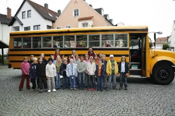 Bild: Gute Noten für eine starke Gemeinschaft: 4d der Schule Grüner Markt startet mit Klassenfahrt ins Schuljahr