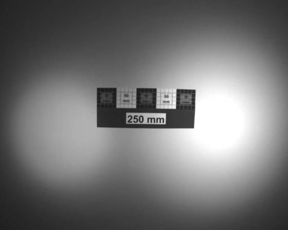 Direkter Lichtstärkenvergleich alter und neuer Infrarotbeleuchtungen