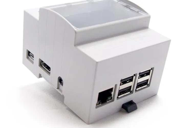 Neuer Raspberry Pi3 B+ inklusive Gehäuse für den professionellen Einsatz im B2B-Bereich Bild: Neuer Raspberry Pi3 B+ inklusive Gehäuse für den professionellen Einsatz im B2B-Bereich