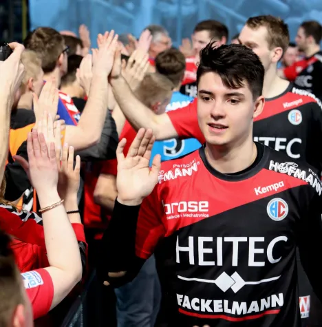 Bild: Handball: HC Erlangen siegt in Stuttgart und feiert Rekordergebnis