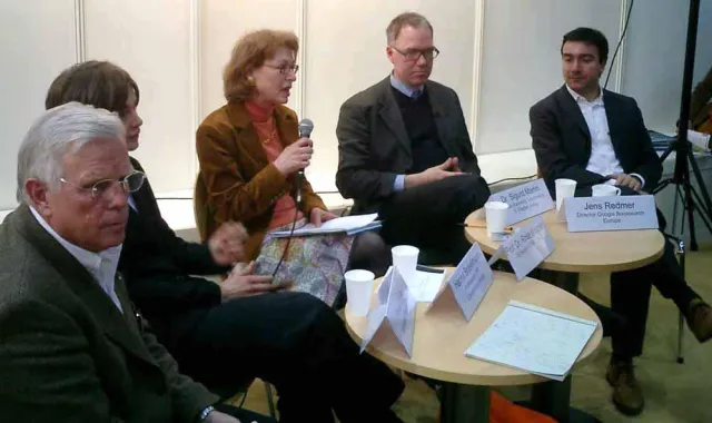 Bild: Gutenbergs Aufbruch in eine neue Galaxie: Ergebnisse der ZVAB Podiumsdiskussion  "Hat Papier ausgedient?"