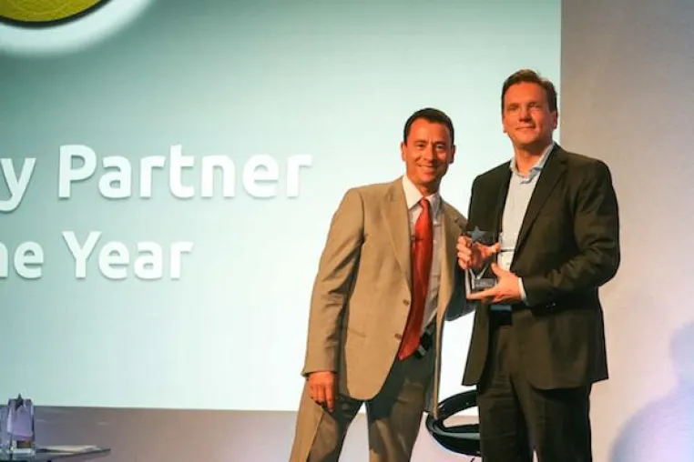 Canalys Channels Forum: EBF GmbH ist der „Mobility Partner of the Year“ in EMEA Bild: Canalys Channels Forum: EBF GmbH ist der „Mobility Partner of the Year“ in EMEA