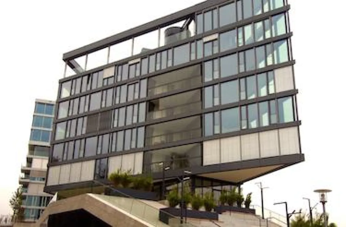 Lumon - Balkonverglasung - Parktower - Karlsruhe