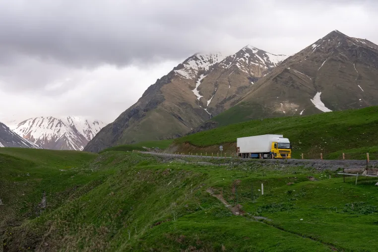 Nachhaltigkeit in der Logistik: Die neuesten Trends und wie man Transporte nach Georgien revolutioniert Bild: Nachhaltigkeit in der Logistik: Die neuesten Trends und wie man Transporte nach Georgien revolutioniert