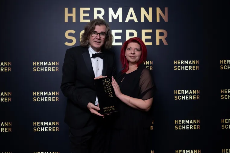 FunnelExpertin Niki Zotter überzeugt hochkarätige Jury im Rednerwettbewerb Bild: FunnelExpertin Niki Zotter überzeugt hochkarätige Jury im Rednerwettbewerb