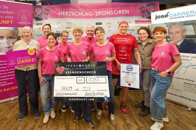 Charity-Event HERZSCHLAG Olching übergibt 17.750 Euro Bild: Charity-Event HERZSCHLAG Olching übergibt 17.750 Euro