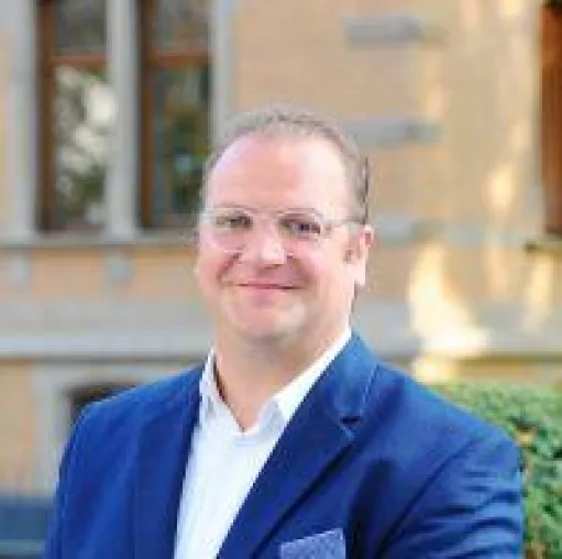 Bild: GRUNDUM Immobilien GmbH aus Wiesbaden als »BELLEVUE BEST PROPERTY AGENT 2020« ausgezeichnet