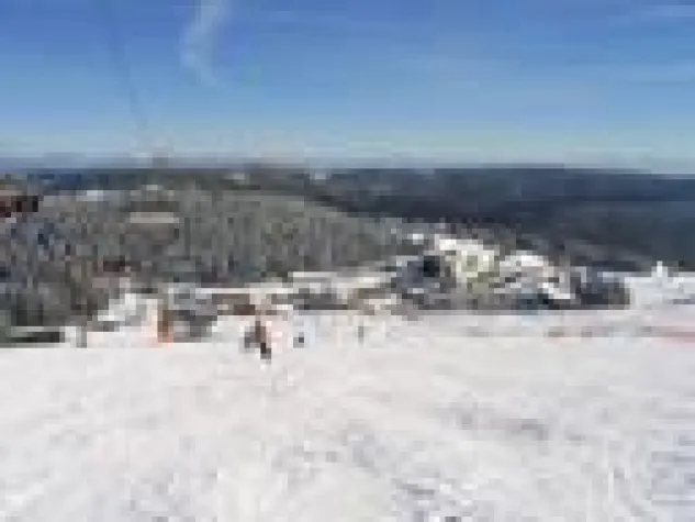 Klimafreundliches Skivergnügen: Feldberger Hof erweitert sein Klimaschutz-Engagement Bild: Klimafreundliches Skivergnügen: Feldberger Hof erweitert sein Klimaschutz-Engagement