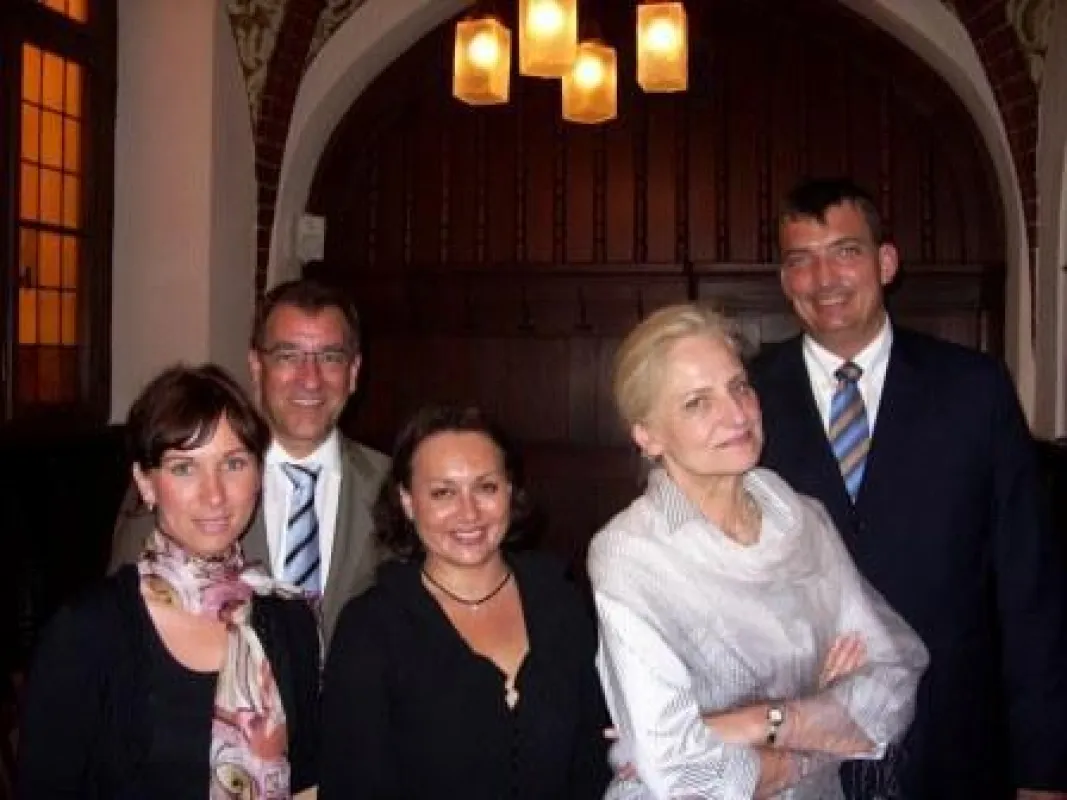 Diplom-Kauffrau Kirsten Pfeiffer, Anne Duhamel-Hübner, Bernhard Rothenberger, Pächter Auerbachs Keller Leipzig, Geschäftsführerin Historia Travel, Florence Zuber, UBI-France, und Kai-Uwe Döhler, Gesch