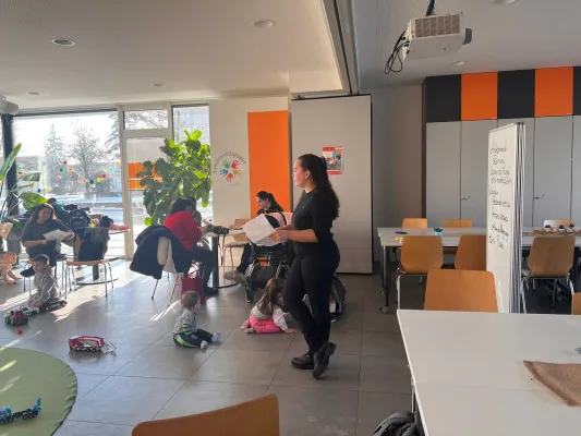 Psychologin Tabea Vortanz verbindet Positive Psychologie mit kommunaler Präventionsarbeit Bild: Psychologin Tabea Vortanz verbindet Positive Psychologie mit kommunaler Präventionsarbeit