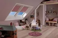 Schlafen, Spielen und Arbeiten unter der Schräge - Traumwohnung unterm Dach Bild: Schlafen, Spielen und Arbeiten unter der Schräge - Traumwohnung unterm Dach