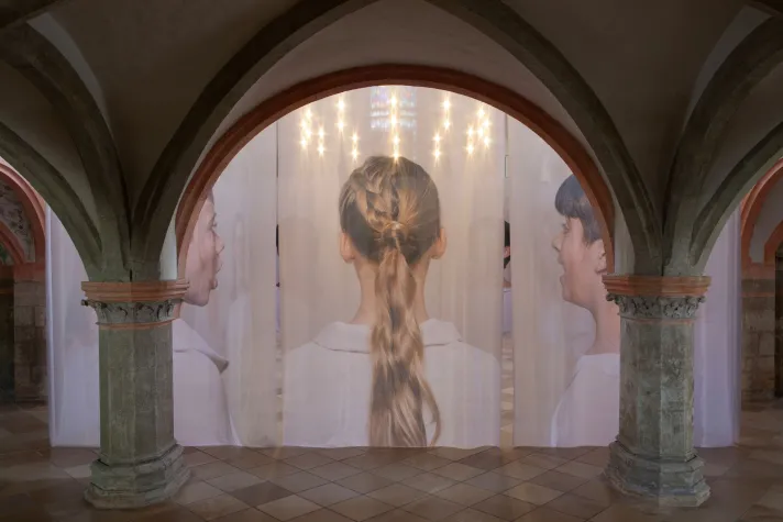 Bild: WEISS SIND ALLE FARBEN. JULIA KRAHN ÜBER DIE HARMONIE