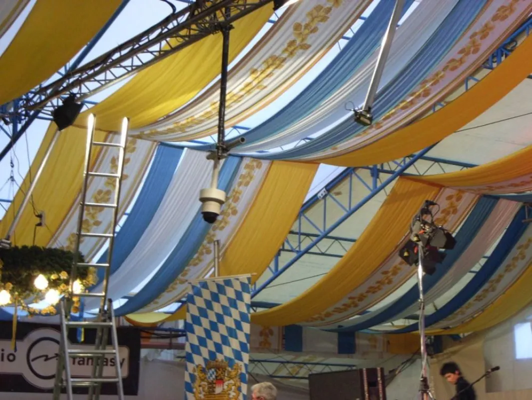 Speeddome im Schallerzelt