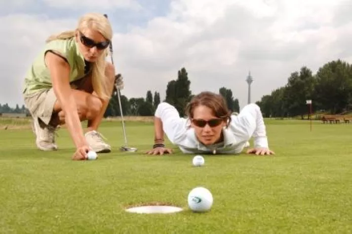 Bild: Von wegen Männersache - Frauen erobern den Golfsport