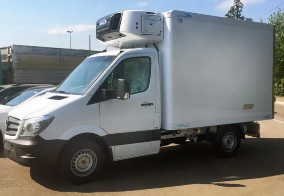 Letzte Meile: Krummen Kerzers beliefert Apotheken jetzt per Kleintransporter Bild: Letzte Meile: Krummen Kerzers beliefert Apotheken jetzt per Kleintransporter