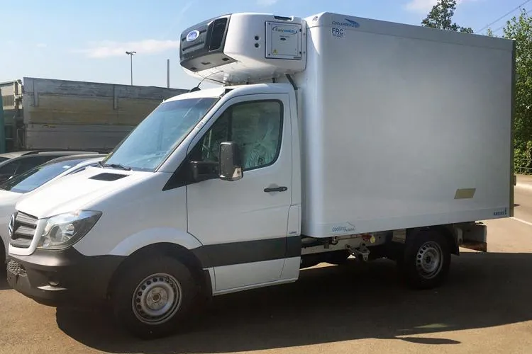 Letzte Meile: Krummen Kerzers beliefert Apotheken jetzt per Kleintransporter Bild: Letzte Meile: Krummen Kerzers beliefert Apotheken jetzt per Kleintransporter
