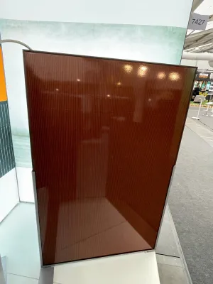 HeatExpo: TWL-Technologie bringt Photovoltaik-Thermie-Kollektor für historische Gebäude auf den Markt Bild: HeatExpo: TWL-Technologie bringt Photovoltaik-Thermie-Kollektor für historische Gebäude auf den Markt