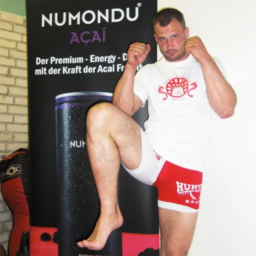 Energie für Kickbox-Champions Bild: Energie für Kickbox-Champions
