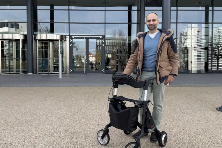 Für seine Oma begann er zu tüfteln – heute bringt er ausgezeichnete Mobilitätstechnik nach Heilbronn Bild: Für seine Oma begann er zu tüfteln – heute bringt er ausgezeichnete Mobilitätstechnik nach Heilbronn