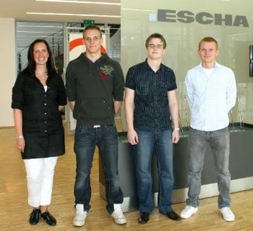 Bild: Neue Auszubildende starten bei ESCHA
