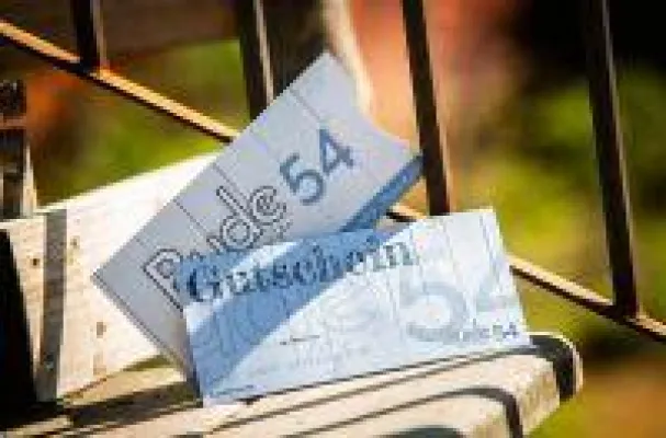 Bild: Ab jetzt bietet das Hotel Bude54 individuell gestaltete Gutscheine auf der eigenen Homepage an!