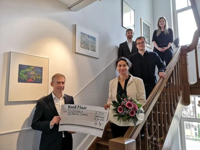 Bild: DORUCON verleiht Förderpreis für wissenschaftliche Leistungen an Dr. Navina Dahmke