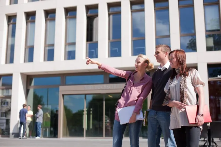 Bild: 10 Stipendien an der SRH zum Wintersemester – davon 5 Exzellenz-Stipendien